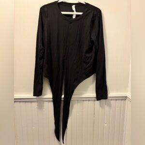 Lululemon cropped long sleeve shirt with wrap around ties